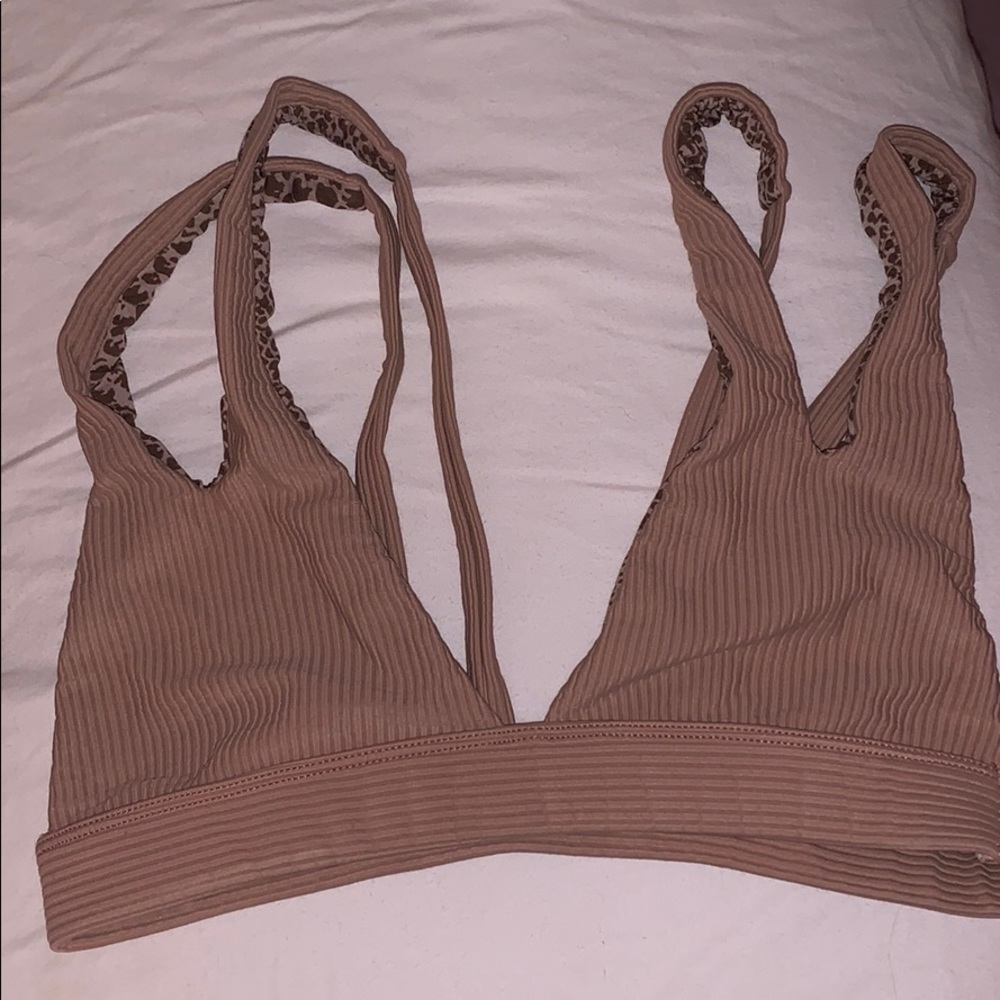 Acacia Plantation top size medium sand color